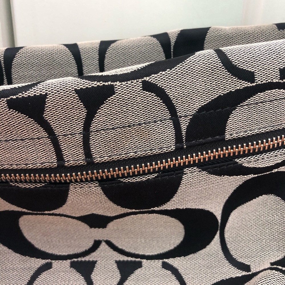 Coach convertible signature duffle bag - Picture 4 of 7